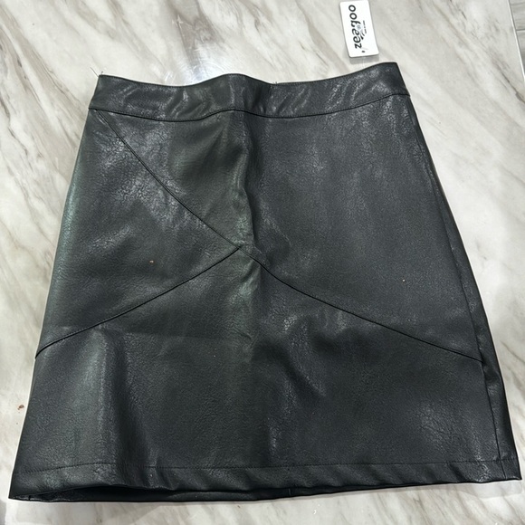 Zeago size medium leather look - Picture 2 of 6